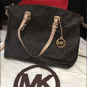 Michael Kors purse